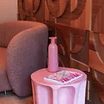 Yndo Hotel