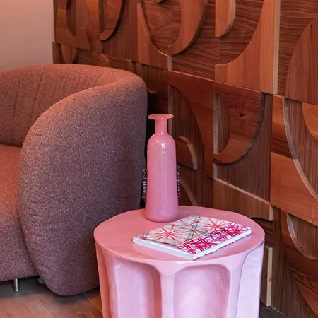 Yndo Hotel